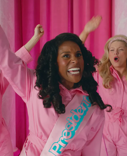 Barbie - Velvet Decade, Foundation, Elevated Glow - Issa Rae