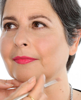 Simple Evening Makeup Look for Mature Women
