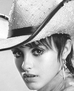 Vogue (UK) - Kim Knott Vogue (UK) - Kim Knott