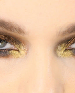Dramatic Metallic Smokey Eyes