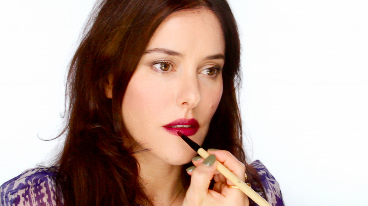 How To Wear Dark Lipsticks - And Look Good