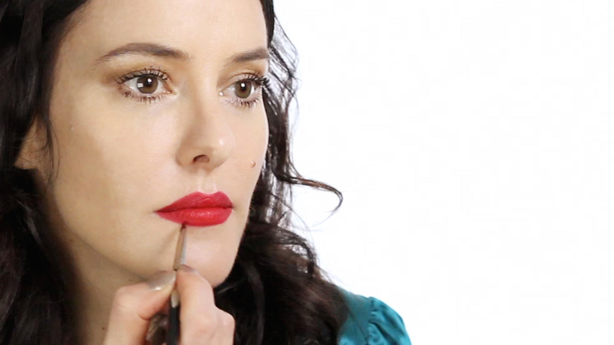 How To Wear Dramatic Matte Red Lipstick - a La Dita Von Teese