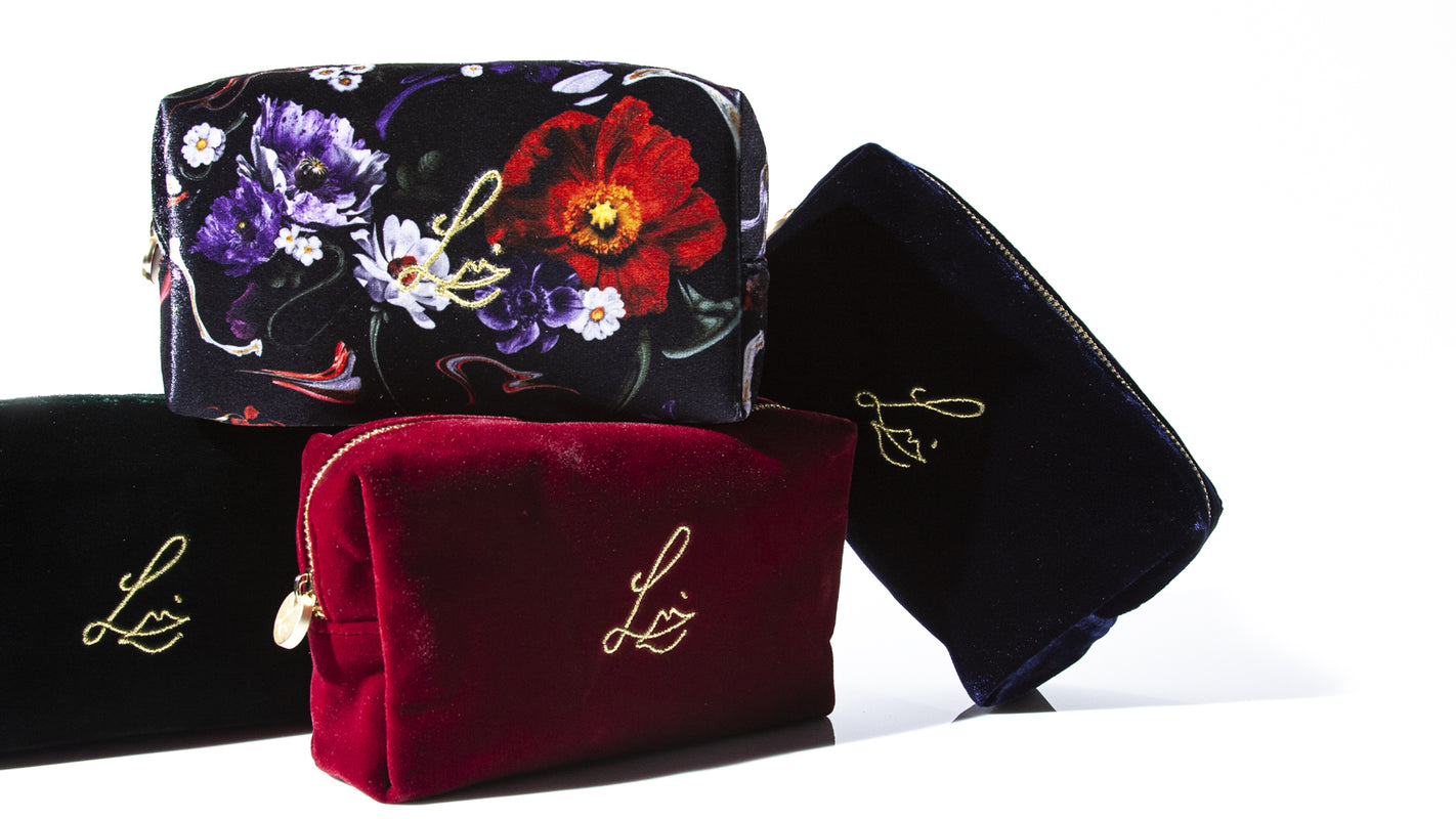 The Pouch Makeup Bag – Persona Cosmetics