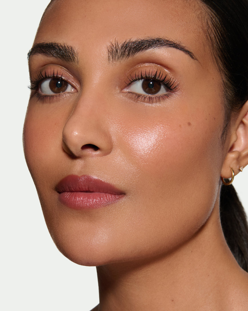 T11 (Seamless Skin Enhancing Tint)