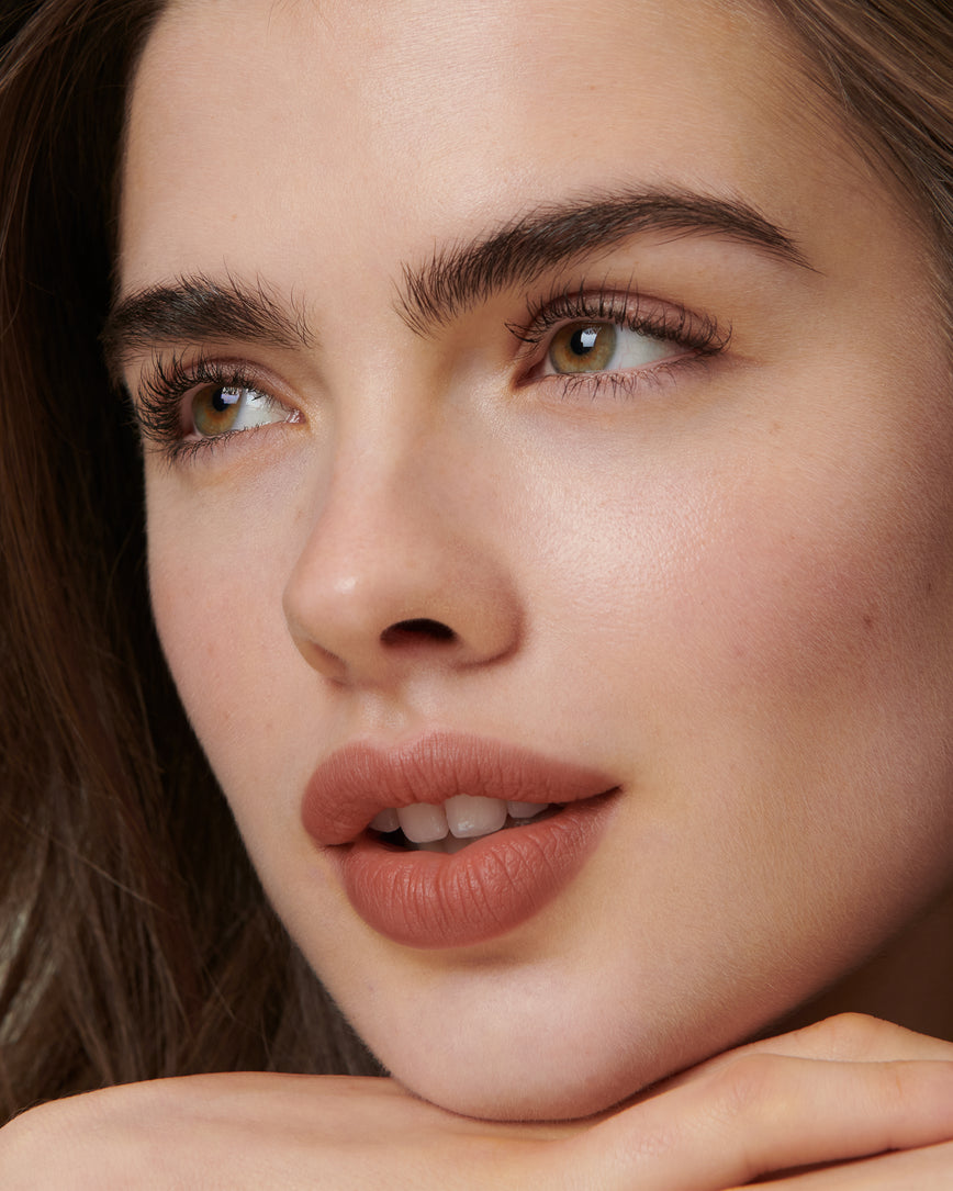 Lisa Eldridge Velveteen Liquid Lip Colour in Shade Affair on Model