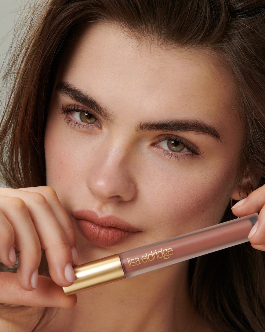 Lisa Eldridge Velveteen Liquid Lip Colour in Shade Affair on Model