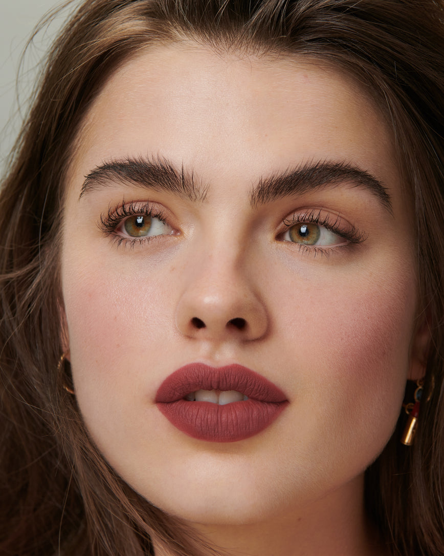 Lisa Eldridge Velveteen Liquid Lip Colour in Shade Blush on Model