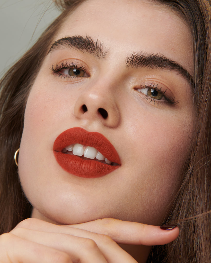 Lisa Eldridge Velveteen Liquid Lip Colour in Shade Dragon on Model