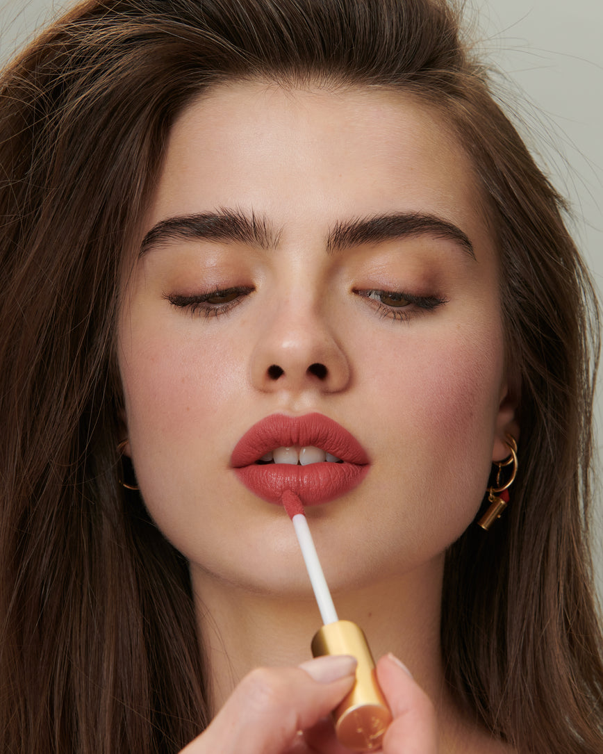 Lisa Eldridge Velveteen Liquid Lip Colour in Shade Rain on Model