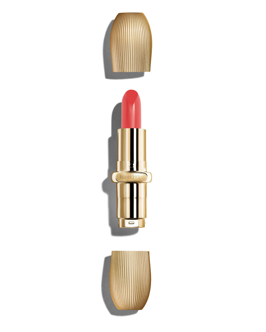 Audrey Rouge Experience full mechanism image, with vintage-styled refill and full casing and bullet 