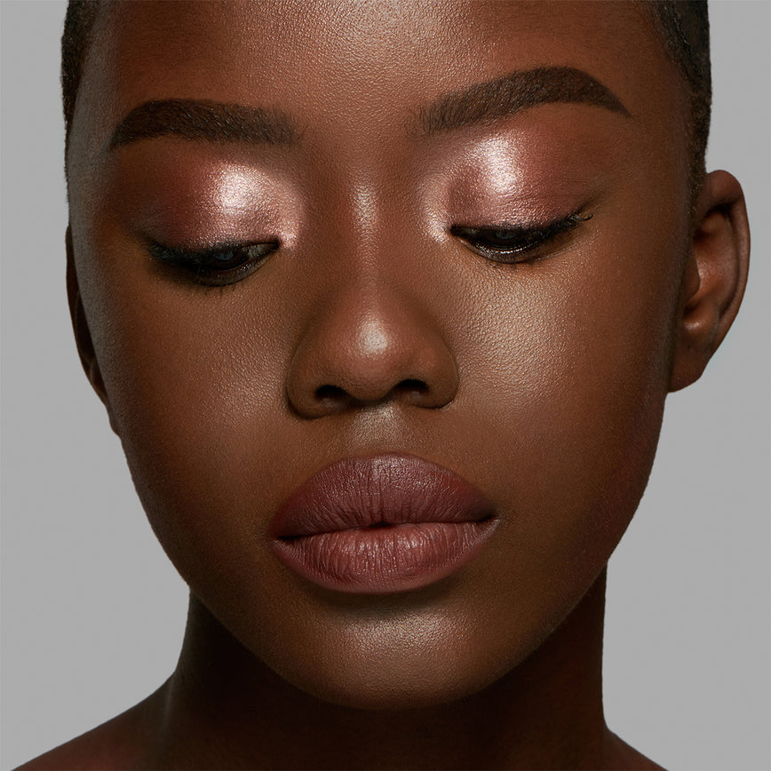 Natural Makeup for Brides and Weddings Anjelica Liquid Lurex Eyeshadow
