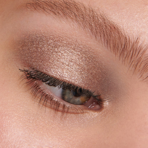 Image showing Emily (Liquid Lurex Eyeshadow) on model